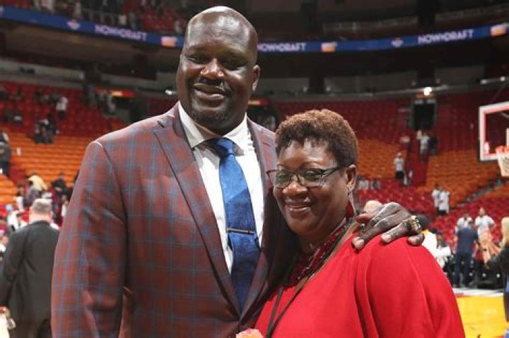 Shaq's Mom's Height And The Surprising Factors